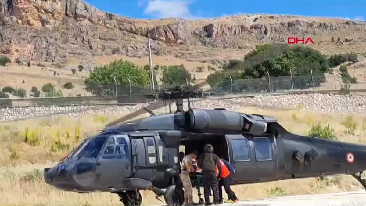 Tunceli’de Kalp Krizi Geçiren Hastaya Askeri Helikopter İle Sevki
