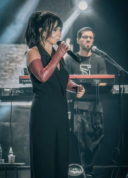 Konserde kafasına çakmak atılan Fatma Turgut konuştu: Canım çok yandı ve korktum