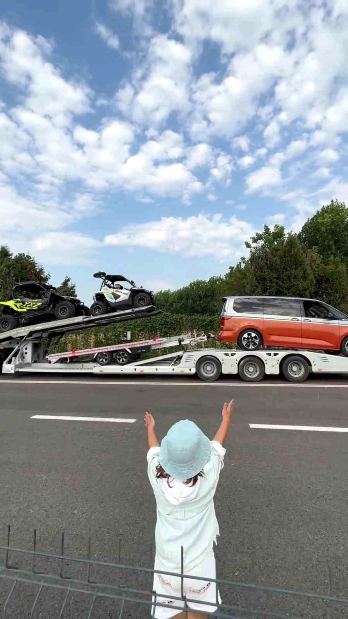 4 Yaşındaki Zayn Sofuoğlu, Boyundan Büyük Araçları Oyuncak Gibi Kullanıyor