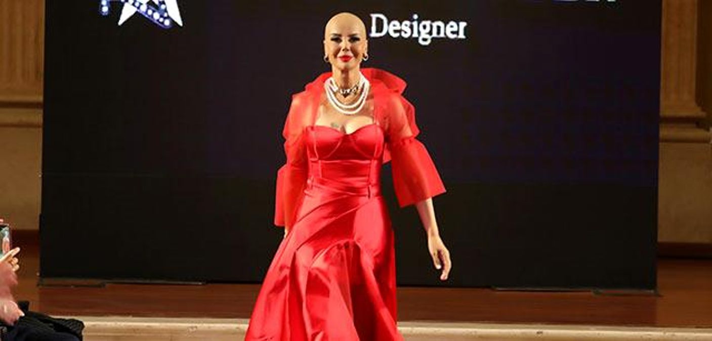 Türk Designer Yağmur Özer, Milano Fashion Week’te Görkemli Bir Defileye İmza Attı