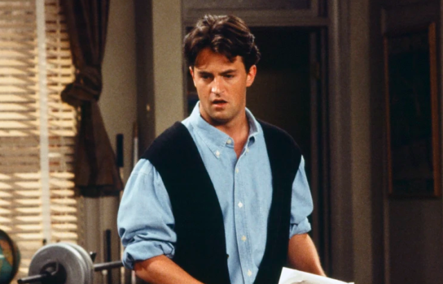 Friends dizisinin yıldızı Matthew Perry, hayatını kaybetti