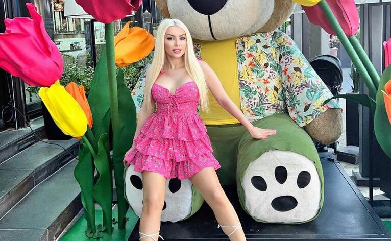 ŞARKICI MAYA KEDİCİK OLMAKTAN SON ANDA KURTULDU