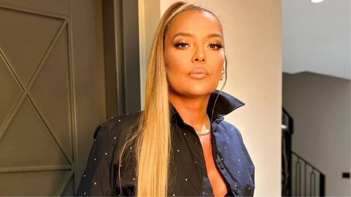 Köprülere Türk Bayrağı asılmadığını gören Demet Akalın’dan tepki: Kendim asacağım artık