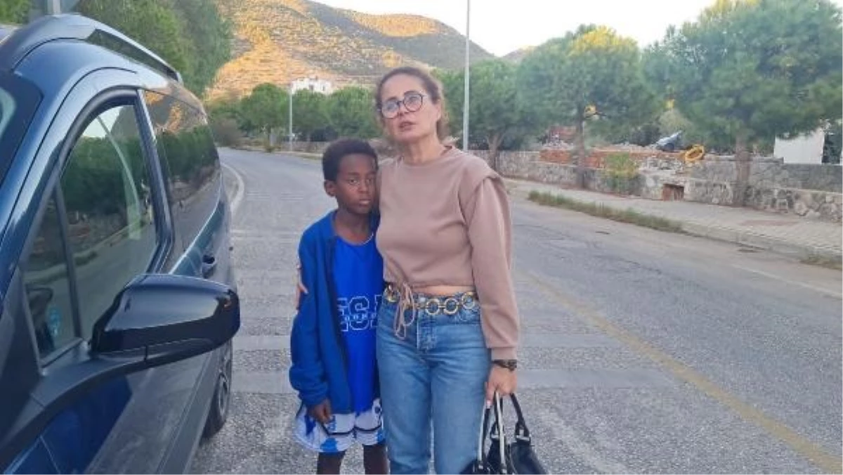 Esra Akkaya ve oğlu Bodrum’da kaza yaptı