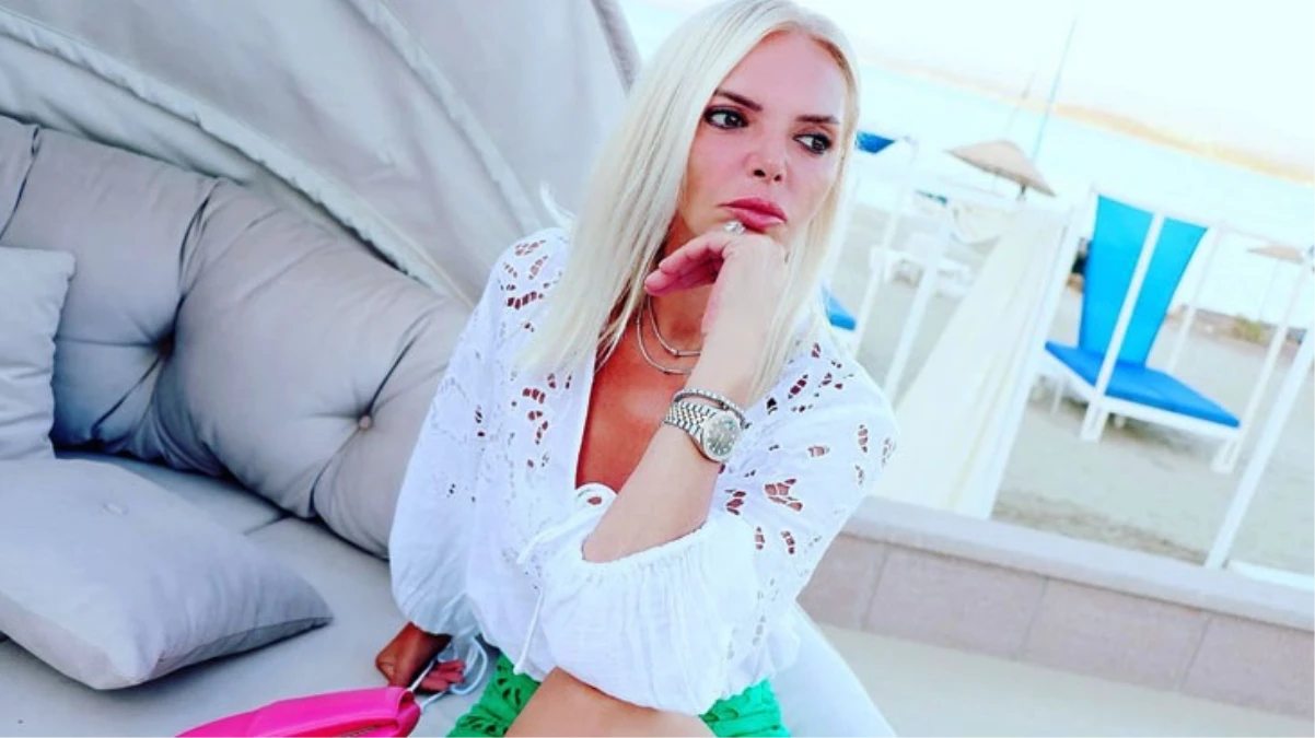 Ünlü Şarkıcı Fulden Uras, Son 13 Yılda 22 Kez Ameliyat Olduğunu Açıkladı