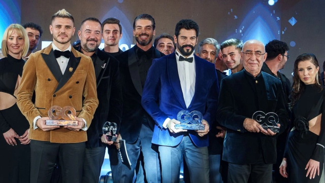 GQ Men of the Year 2023'te ödül alan Burak Özçivit, Gazze'de yaşanan katliama tepki gösterdi