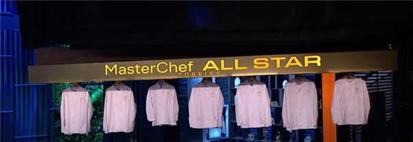 Masterchef Türkiye All Star... İLK ŞEF CEKETİNİ KİM ALDI?