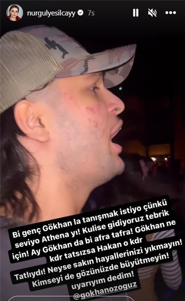 Nurgül Yeşilçay'ın oğlu Osman Nejat, Athena konserine gitti