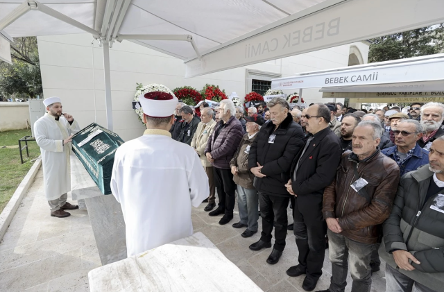 Hayatını kaybeden yönetmen Yılmaz Atadeniz'in ailesinden Zafer Algöz'e sert tepki