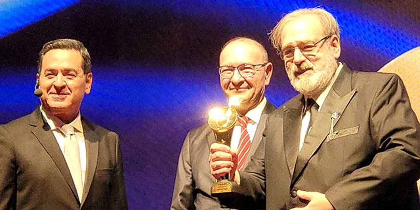 MESAM’IN 37. yıl galasında sanat ve iş dünyasından 2 bin kişi bir araya geldi