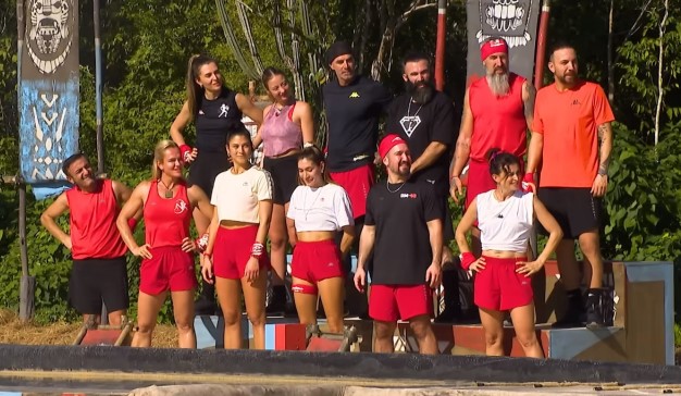 Survivor All Star 2024 Heyecanla Başladı! Acun Ilıcalı bu sefer de zıplayan klasik otomobille giriş yaptı