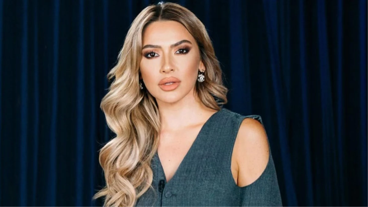 Hadise, 2023’e sınır tanımayan pozlarıyla veda etti