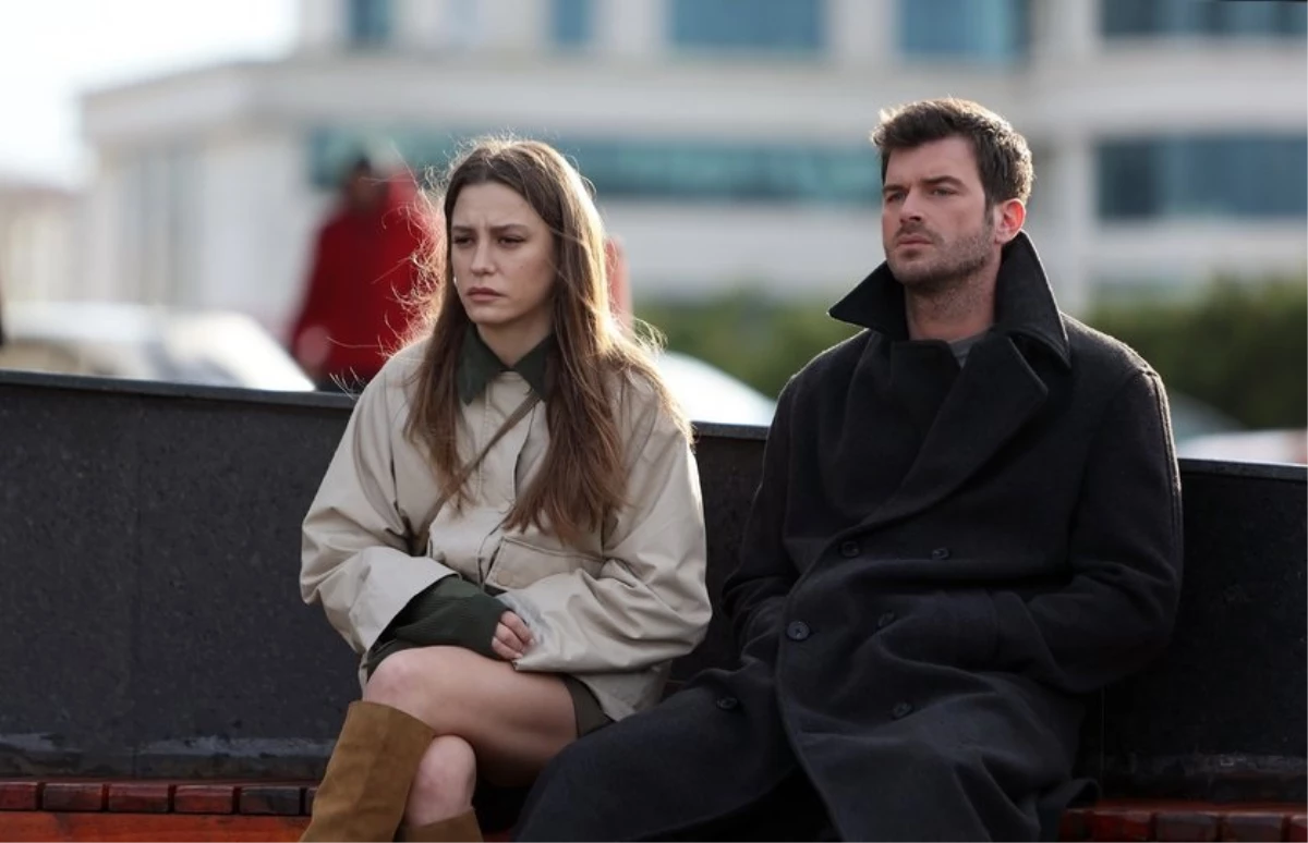 Aile dizisi final yaptı! Serenay Sarıkaya ve Kıvanç Tatlıtuğ’un vedası duygulandırdı