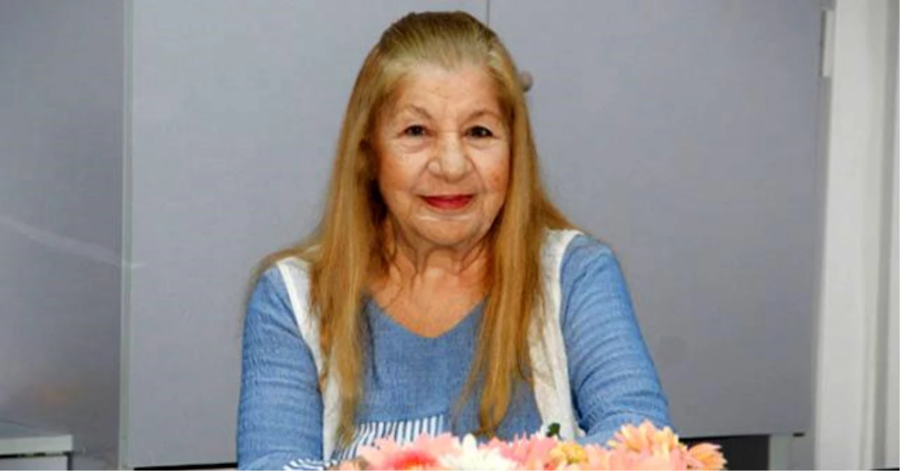 Tiyatro ve müzik dünyasının duayeni Ayla Algan hayatını kaybetti