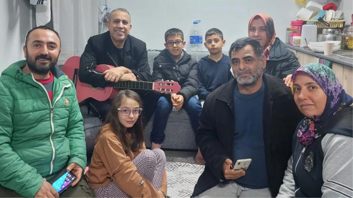 Haluk Levent, yeni yılı depremzedelerle karşıladı