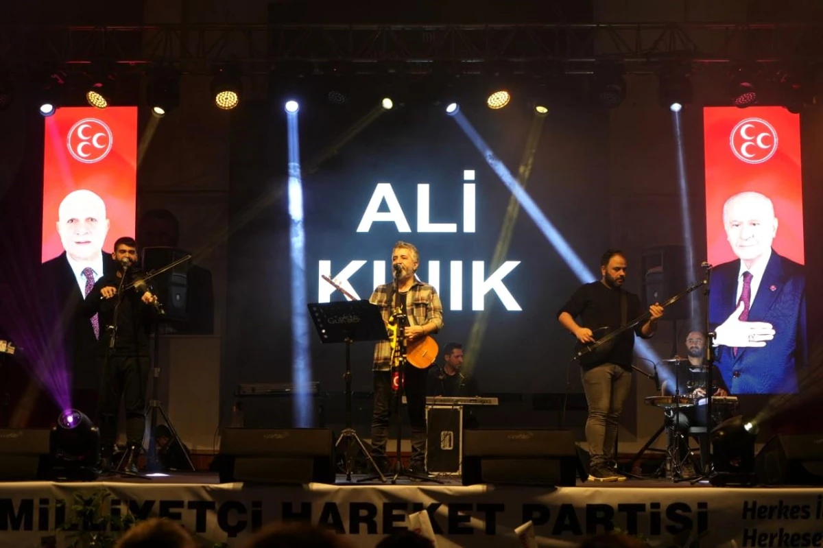 Ali Kınık Bayburtlulara Unutulmaz Bir Gece Yaşattı
