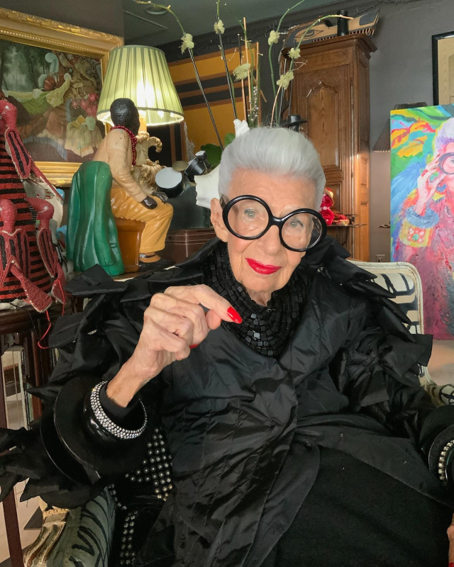 Moda dünyasının efsane ismi Iris Apfel, 102 yaşında hayatını kaybetti