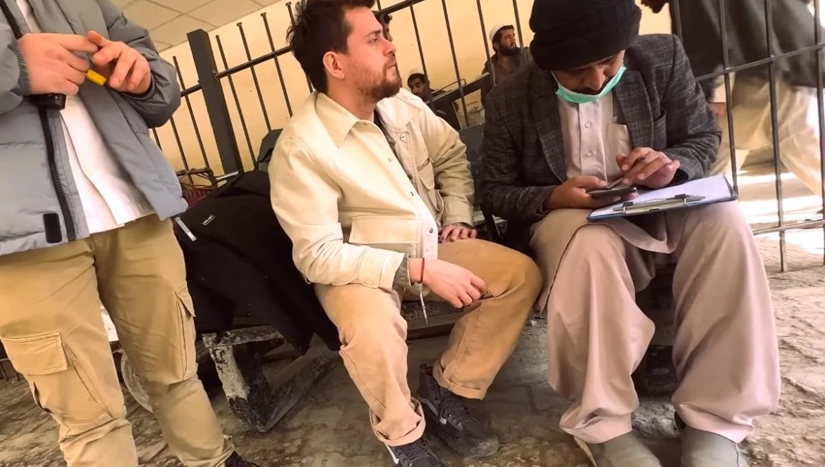 Afganistan’a giden YouTuber Alper Rende, yaşadıklarını gizli kamerayla kayda aldı: Kendimi bu kadar çaresiz hissetmemiştim