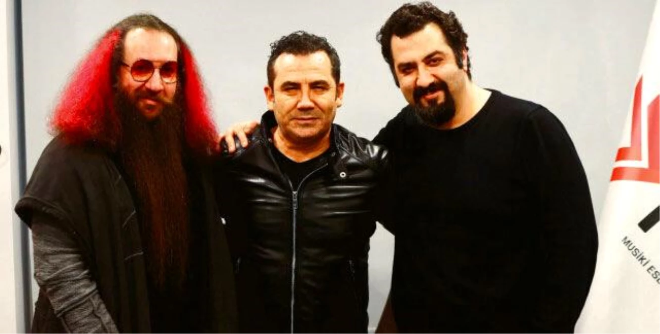 Ferhat Göçer, İranlı Müzisyenlerle Grammy’e Aday Olmayı Planlıyor