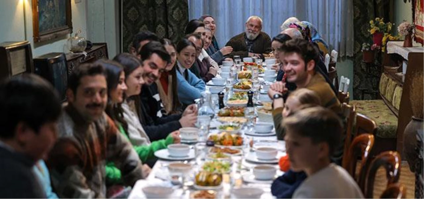 Gönül Dağı… SELMA İLK İFTAR YEMEĞİNDE TÜM AİLEYİ MİSAFİR EDER!