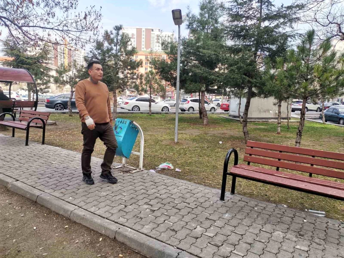 Kayseri’de Hüseyin Arslan: Mehdi değilim, hayatıma devam ediyorum