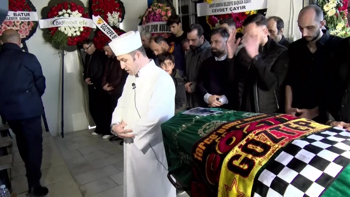 Milli Futbolcu Ersen Martin İzmir’de Son Yolculuğuna Uğurlandı