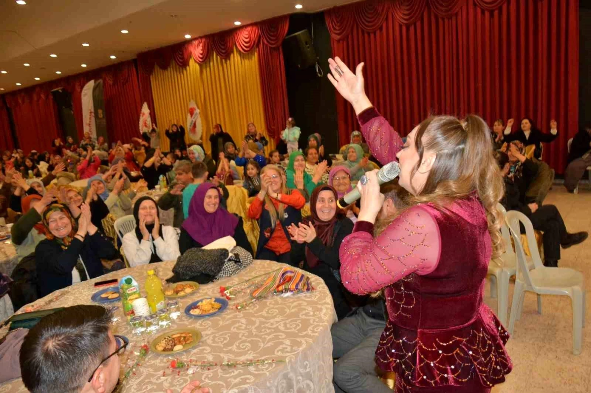 Sındırgı’da Geleneksel Kadınlar Günü Konseri