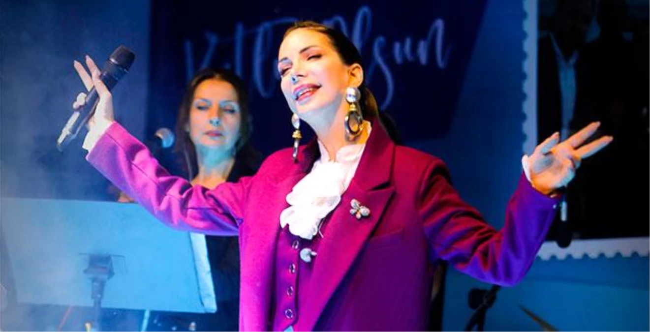 Tuğba Özerk, Kadınların Değerinin Anlaşılacağı Günleri Diledi