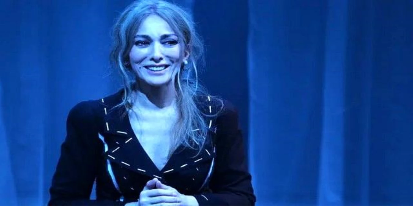 Ünlü İsimlerin Katıldığı ‘Toz’ Oyununun 300. Oyunu Kutlandı