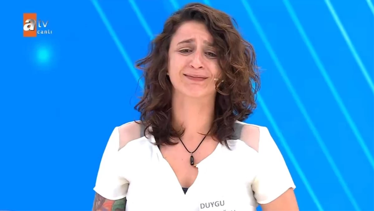 Metin Akpınar’ın kızı Duygu Nebioğlu, annesini bulmak için Müge Anlı’ya başvurdu