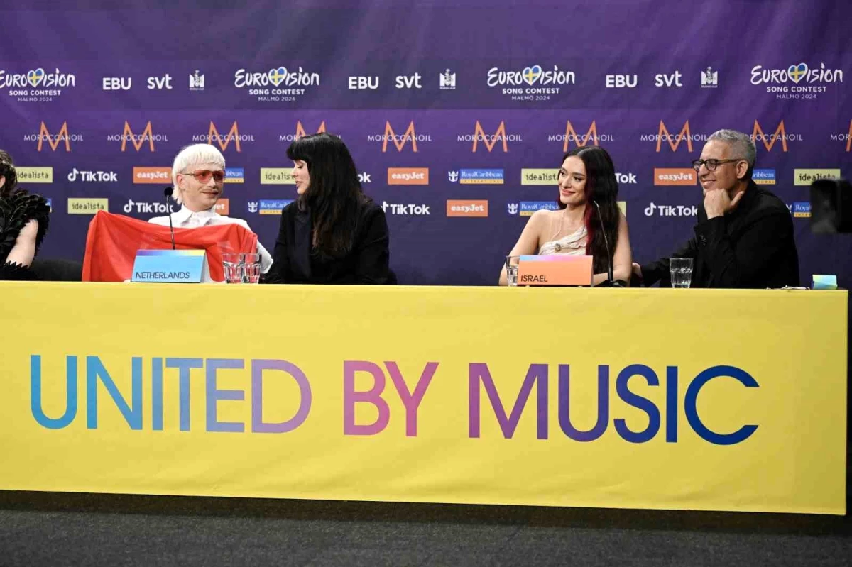 Hollandalı Müzisyen Eurovision’dan Diskalifiye Edildi