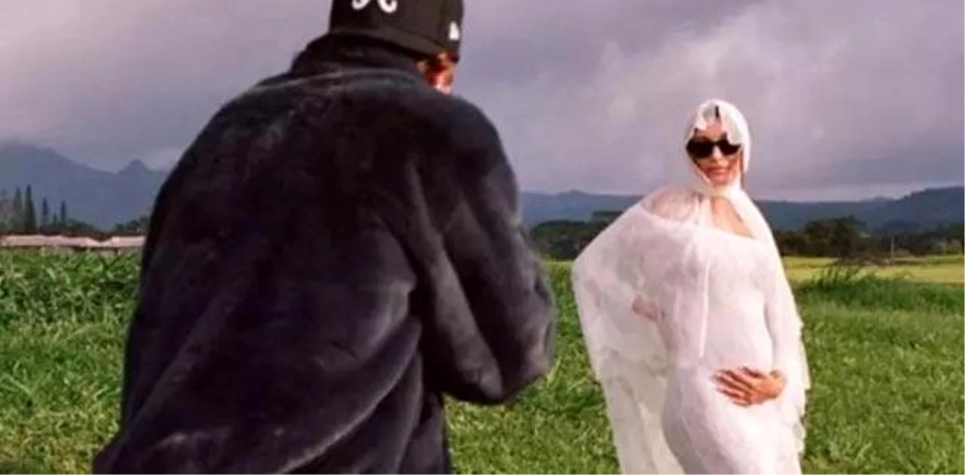 Hailey Bieber, hamile olduğunu kıyafetiyle duyurdu