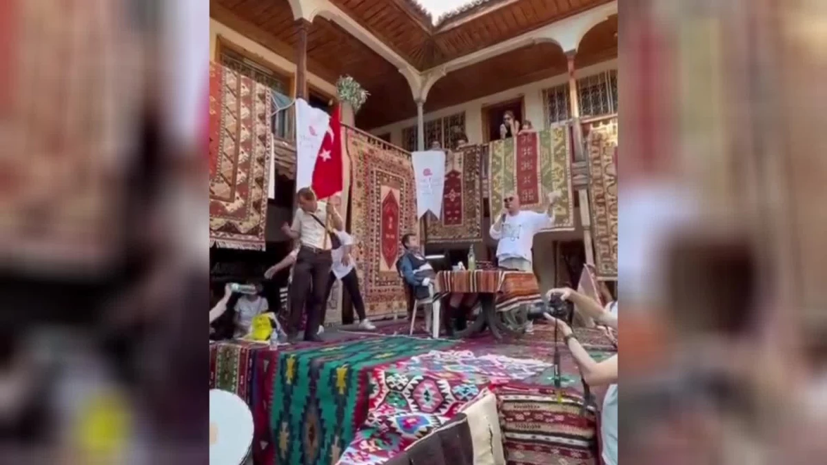 Muğla’da Festivalde Gelin ve Damat Rolü Oynayan Çift Gerçek Hayatta Evlendi