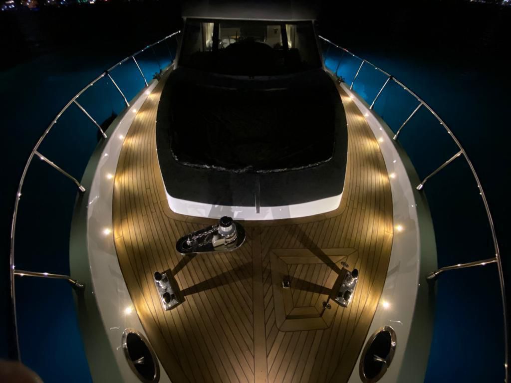 İstanbul’da Yat Kiralama Aden Yatçılık ile Yatta Bekarlığa Veda Partisinde Unutulmaz Anlar