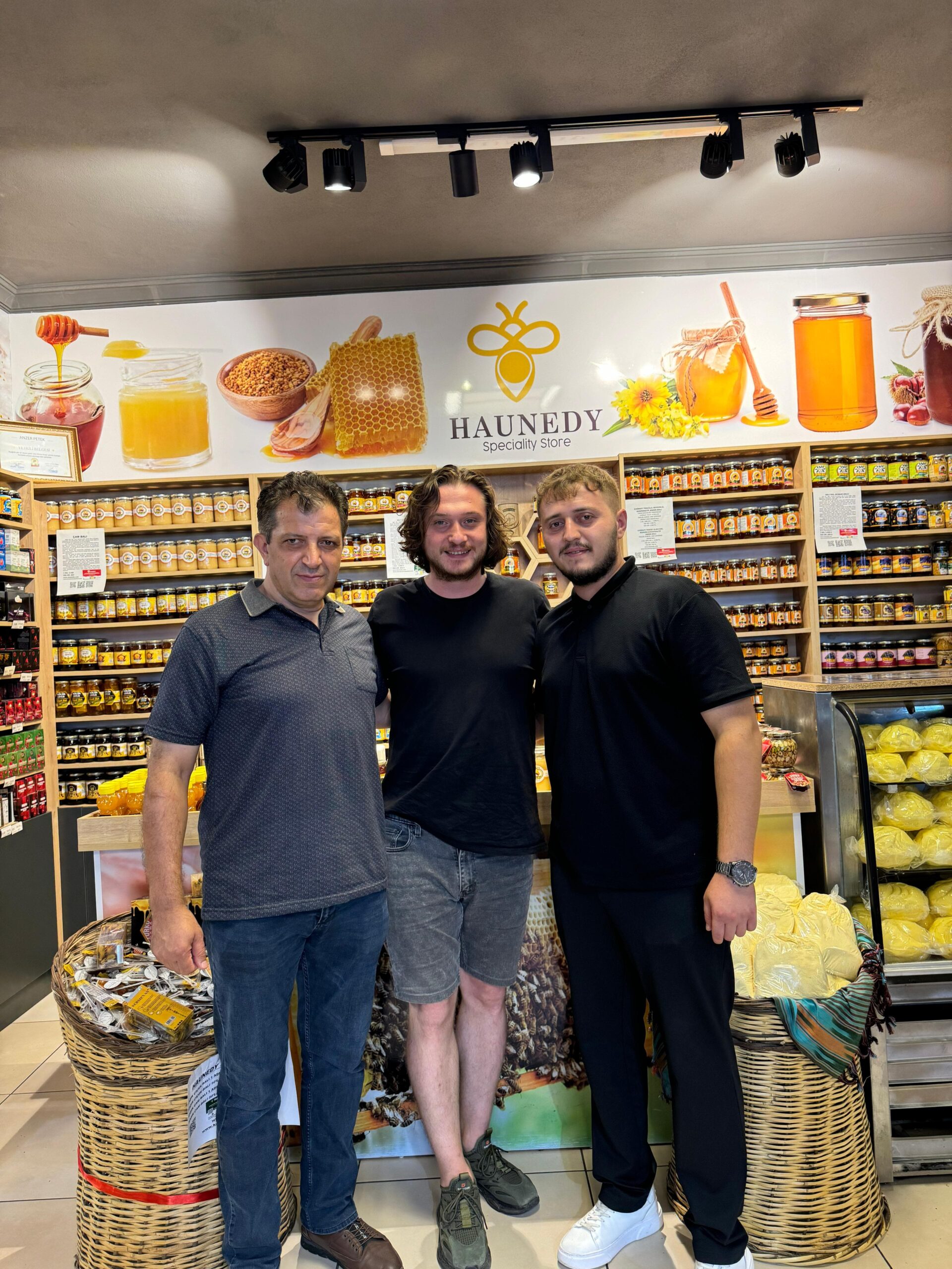 Onur Atmaca, Orhan Aykut ve Mülayim Çimen Haunedy’de Bölge Kültürünü Tanıttı