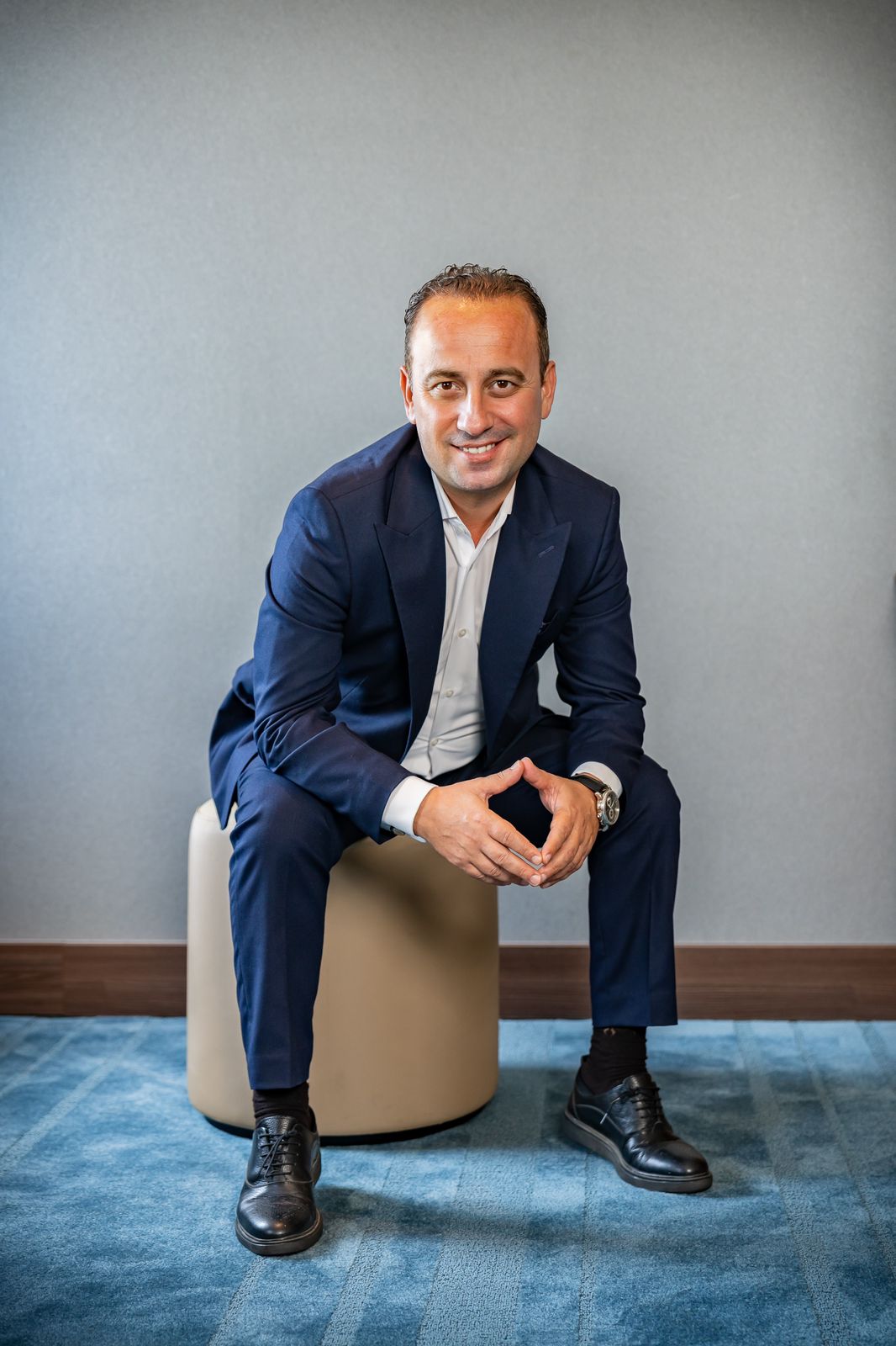 Alper Küçükbaycan: Eğitim ve Deneyimle Güçlenen Kariyer