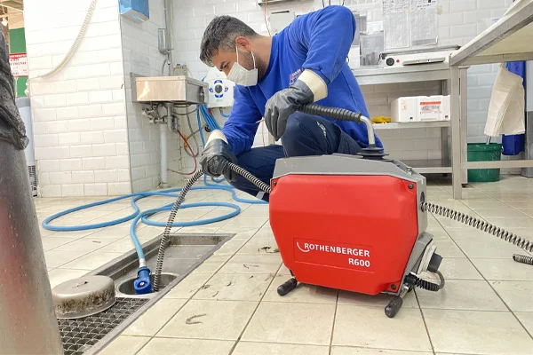 Recber Tesisat: Ev ve İş Yerinizde Tıkanıklık Sorunlarına Kesin Çözüm