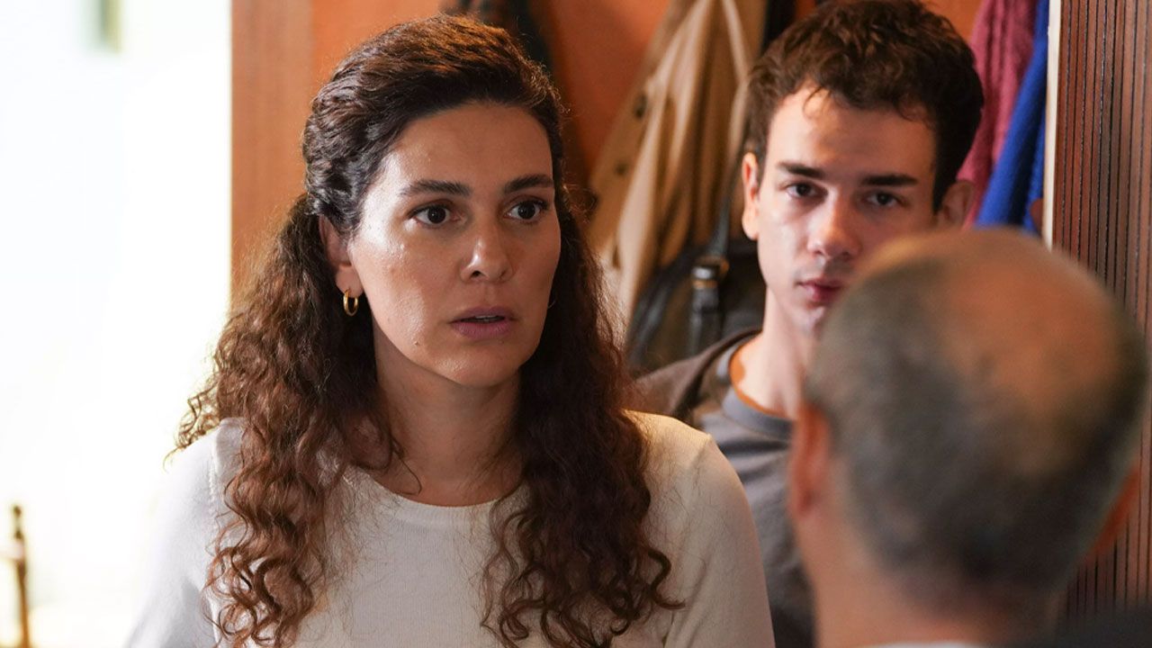 Annem Ankara Dizisinin Yayın Tarihi Belli Oldu! Rakipleri Çok Güçlü