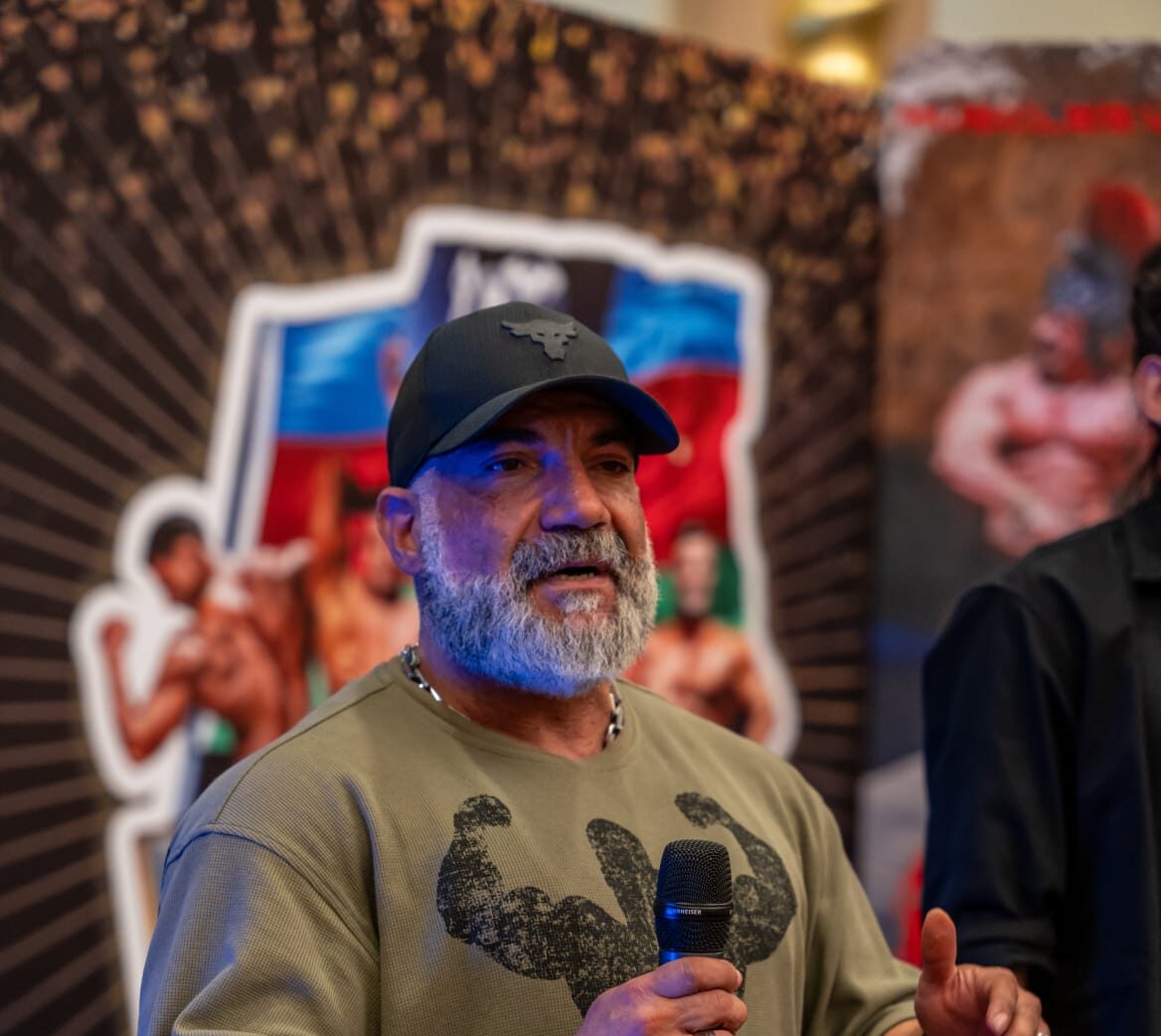 Vücut Hocası CAN ÜNAL: IFBB Pro Coach ile Profesyonel Eğitim