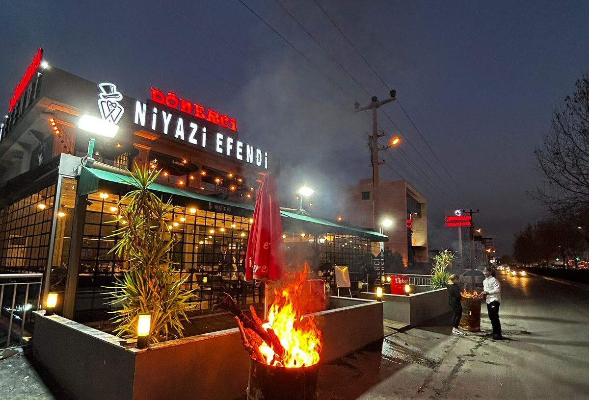 Niyazi Usta’nın Döneri: Denizli’nin En Lezzetli Sırrı!