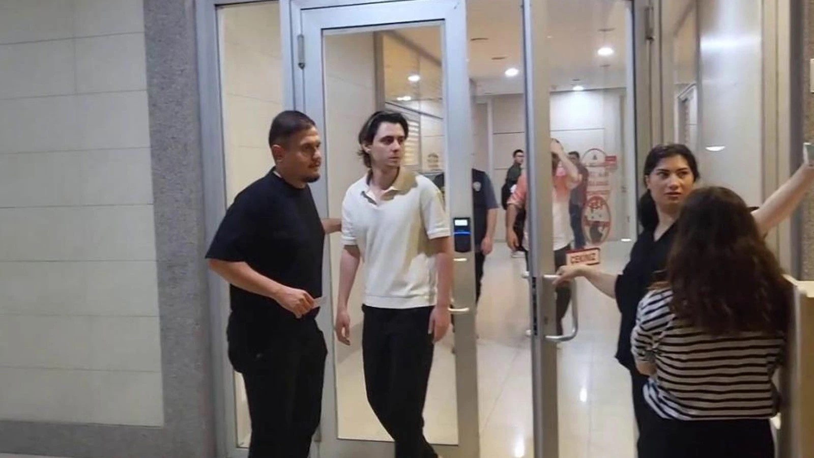 Gözaltına Alınan Sosyal Medya Fenomenleri Adli Kontrol Şartıyla Serbest Bırakıldı