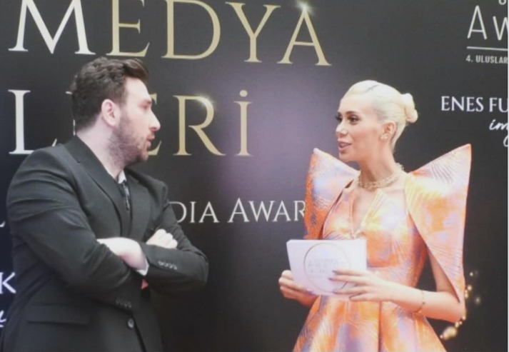 Cansın Beyazova Üçlemesinin Arka Planı