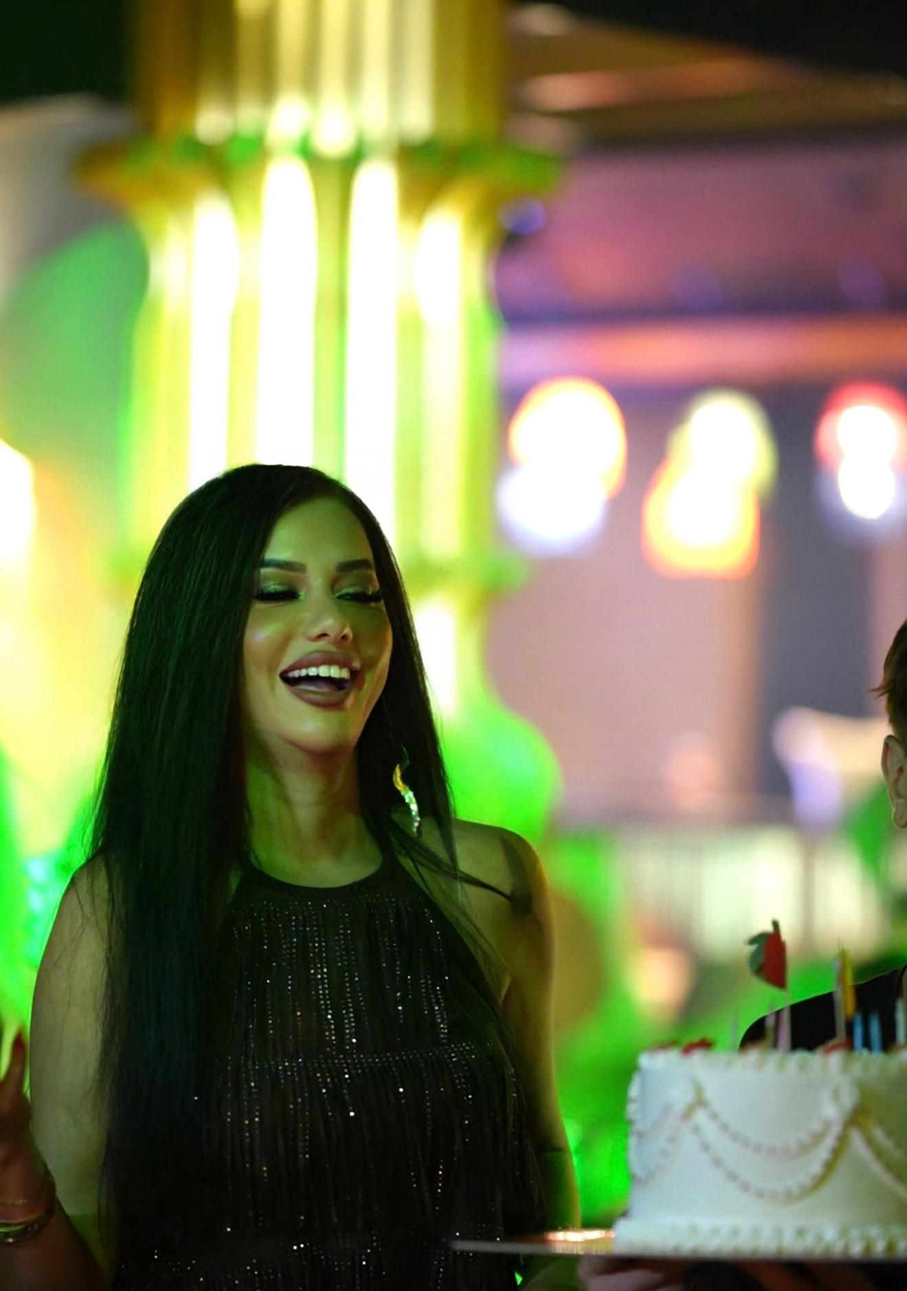 Magazin Gündeminde Şok İddia! by_jeylo Ceylan Bakır, Doğum Günü Partisinde Arkadaşlarına Darıldı mı?