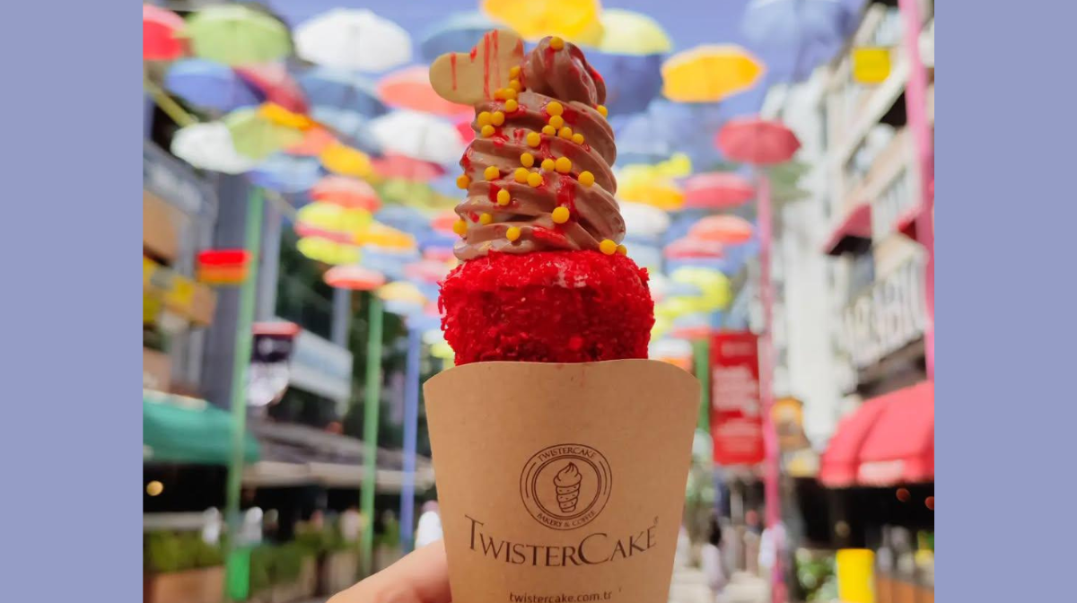 Twister Cake Tatlı Severlere Neden Özel Bir Deneyim Sunuyor?