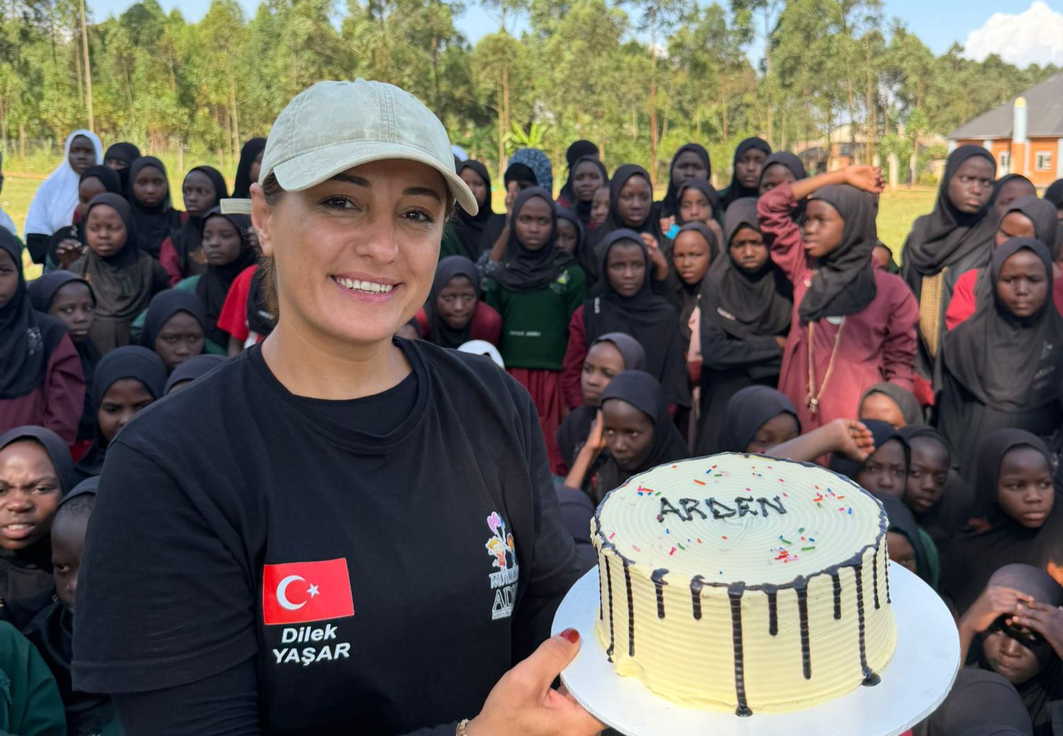 İşletmeci Dilek Yaşar’ın Afrika’daki “Umut Yolculuğu” Kapsamında Gerçekleştirdiği Yardım Faaliyetleri
