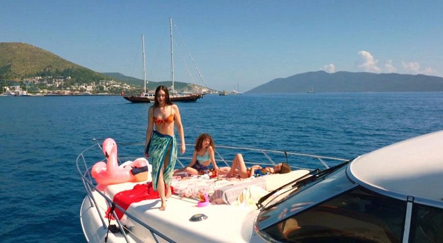 Manifest İş Birliği “Daha 17” Dizisine Damga Vurdu