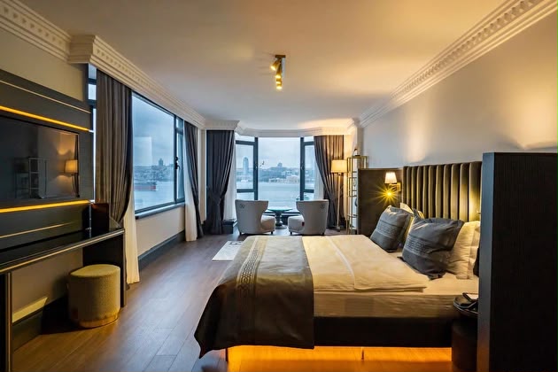 A11 Hotel Bosphorus, Havuzu ve Eşsiz Boğaz Manzarasıyla Üsküdar’ın Gözdesi
