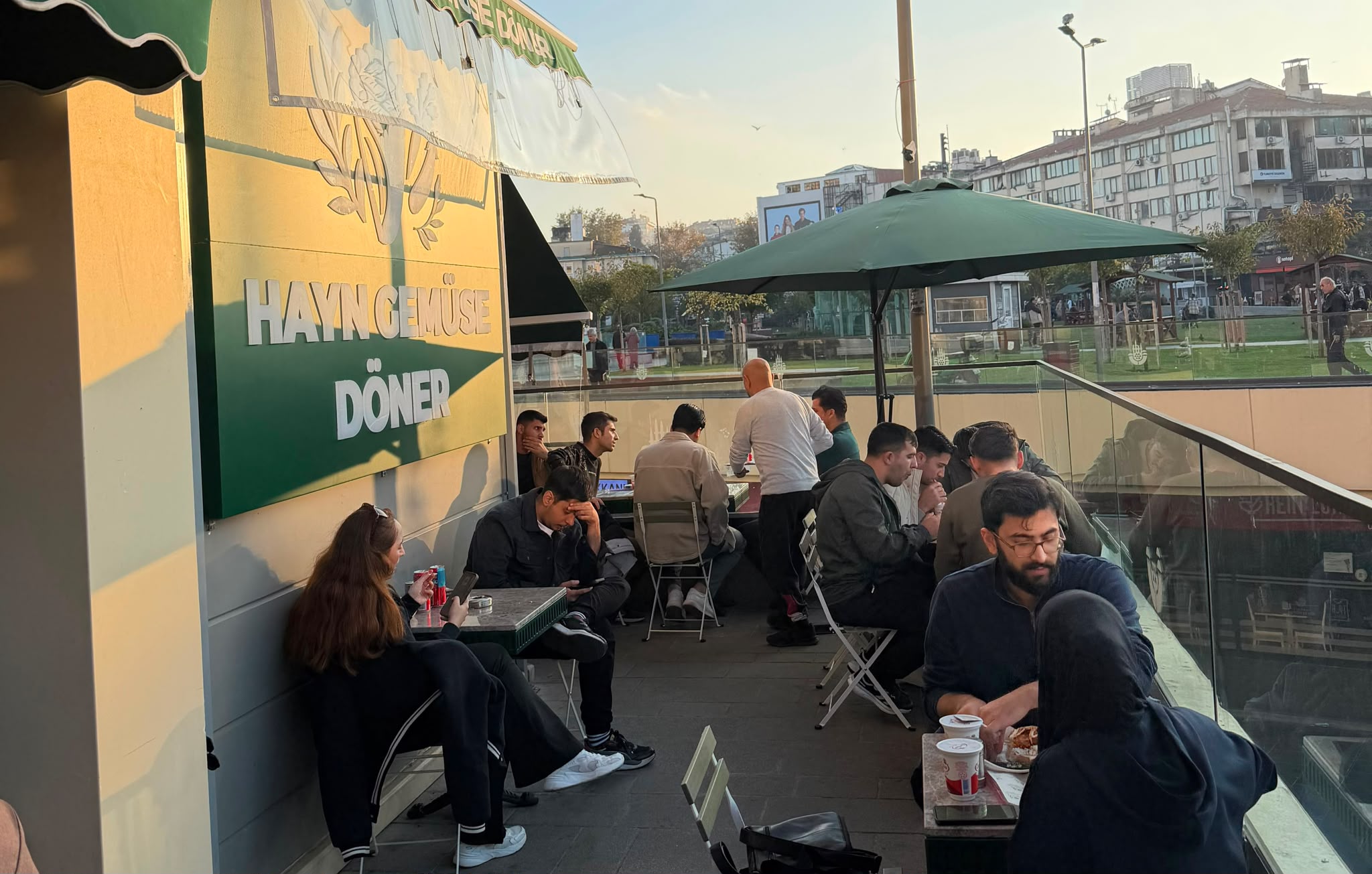 Ünlülerin Yeni Uğrak Noktası: Hayn Gemüse Döner